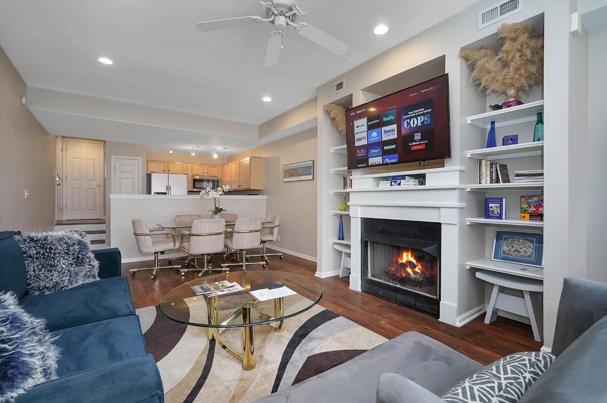 Lux Townhouse, Walk To All, Sleeps 6 Adults Louisville Exterior photo